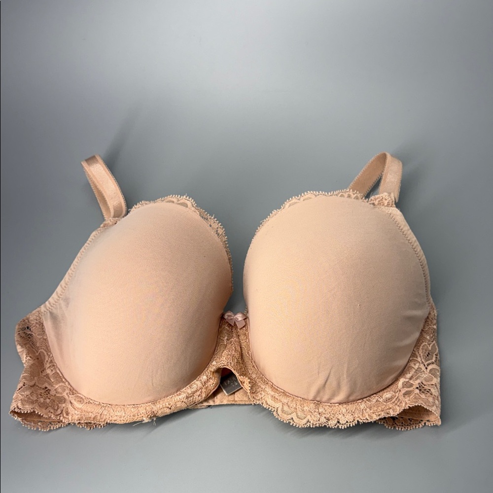 Victoria's Secret Lace Trimmed Beige Dream Angels Lined Demi Bra Size 34DD